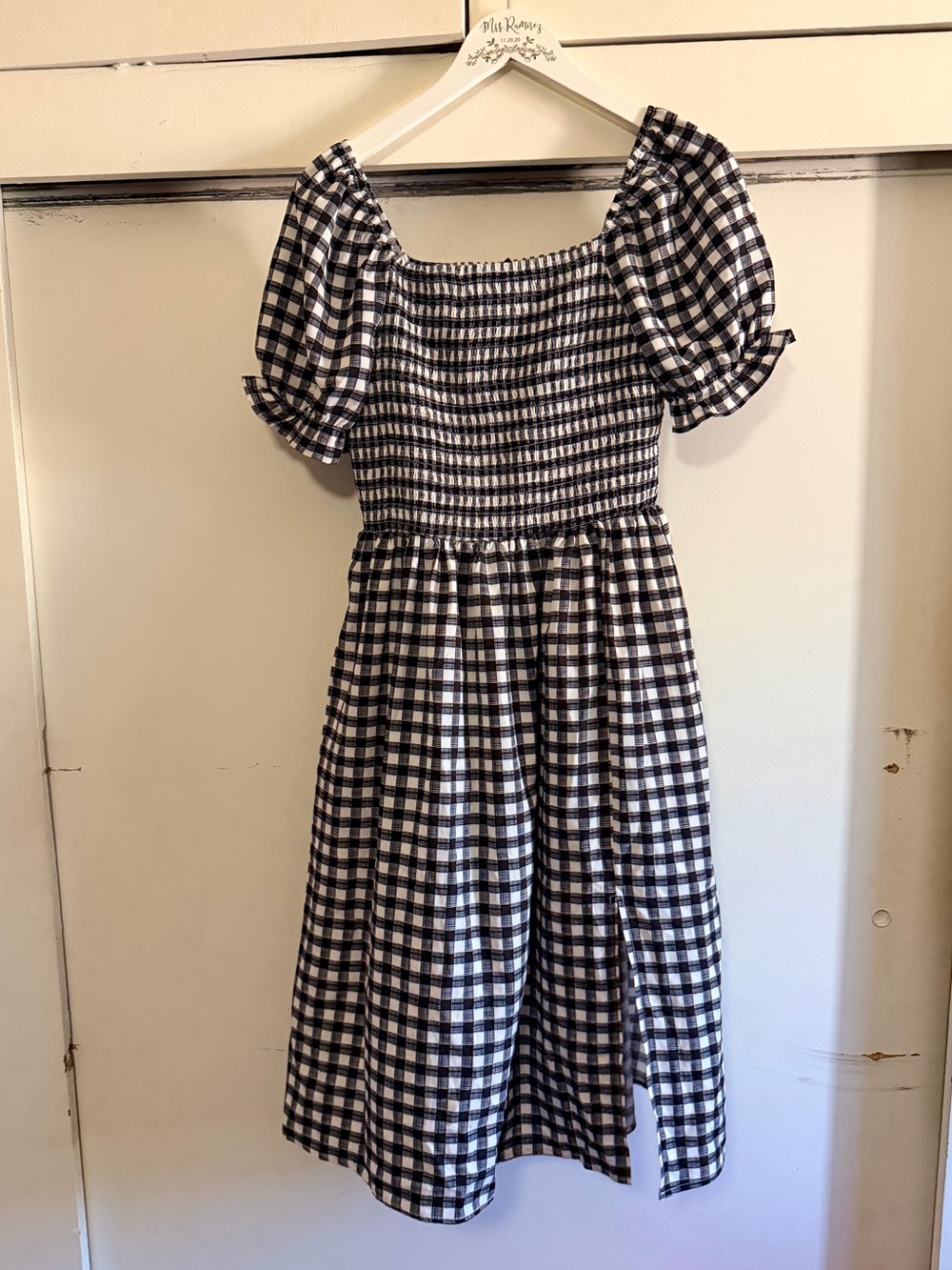 Allegra K Women’s Black and White Gingham Puff Sleeve Dress Size M
